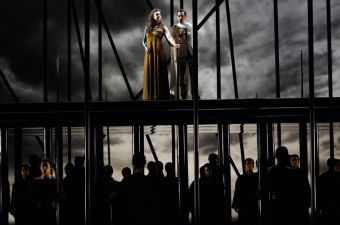Vivaldi Farnace | Opera du Rhin (Strasbourg) | Berenice: Mary-Ellen Nesi | Pompeo: Juan Sancho/ Stage director: Lucinda Childs | Conductor: George Petrou | Photo @ Alain Kaiser