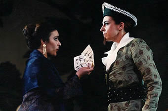 Handel Serse | Greek National Opera | Serse: Mary-Ellen Nesi, Romilda: Maria Mitsopoulou | photo © Stefanos